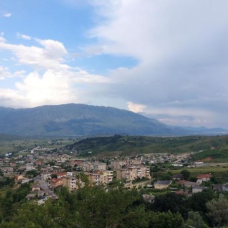 Relax Guesthouse Gjirokastër Exterior foto